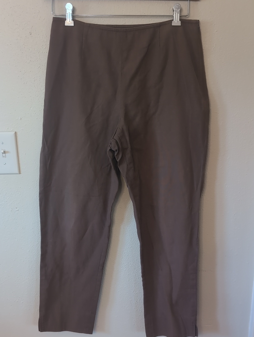 Ellen Tracy Dark Brown Cropped Straight Pants